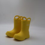 Custom Portable Children's Rain Boots Anti Slip Soft Sole Lightweight Rubber Waterproof Comfortable Rain Shoes Handles Rain Boot