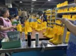 Custom Portable Children's Rain Boots Anti Slip Soft Sole Lightweight Rubber Waterproof Comfortable Rain Shoes Handles Rain Boot - 图片 41